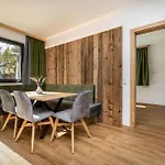 Haus Talblick Apartament *